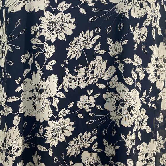 ASTR The Label Floral Back Cutout Mini Dress Navy Blue Cream Shift Boho Size M - Picture 12 of 13